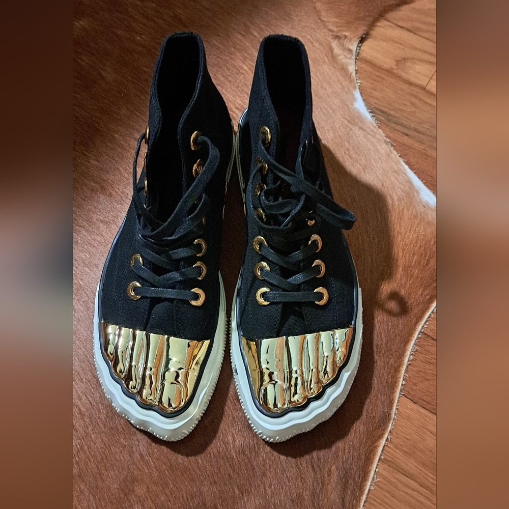 Schiaparelli hi-tops